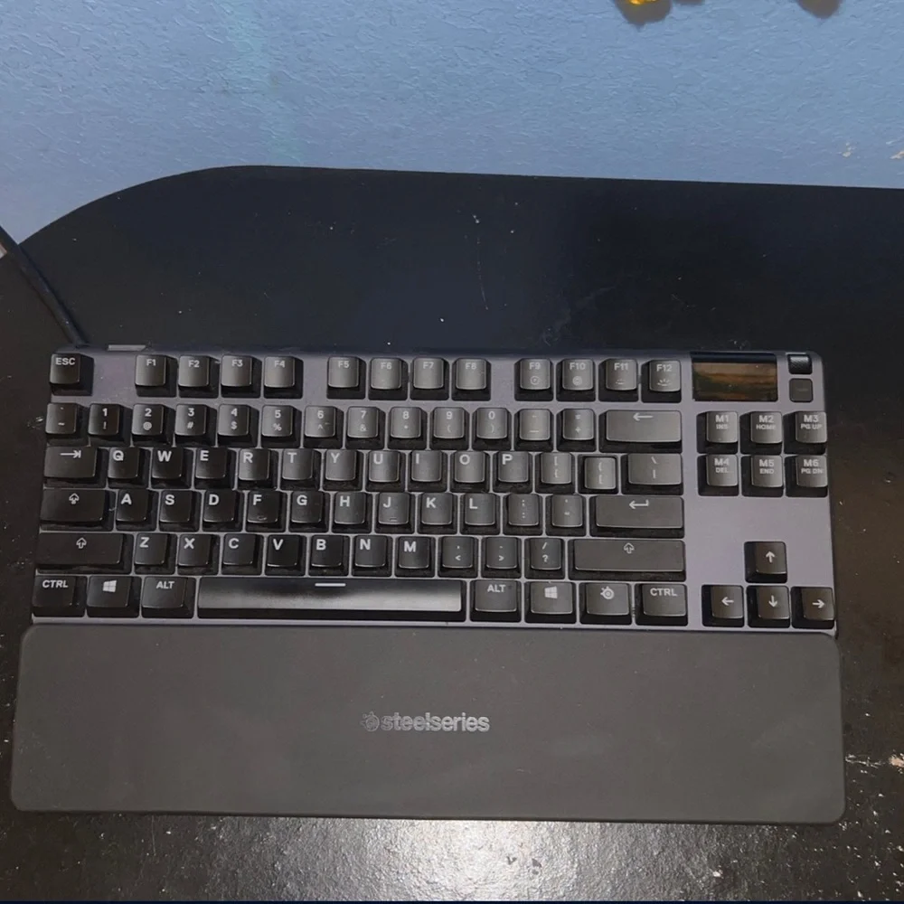 SteelSeries Apex pro TKL gaming keyboard